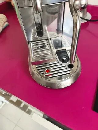 Cafetera Nespresso Sage Creatista