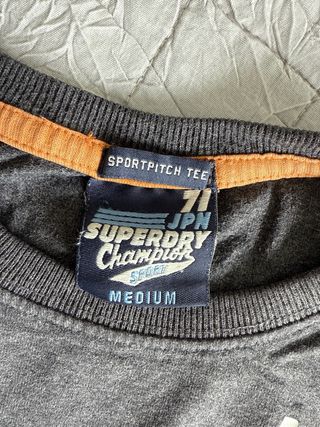 Pack 2 Camisetas Levi's y Superdry Gris