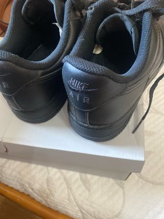 Nike Air Force 1 Negras