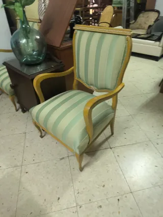 Pareja de sillones antiguos madera y tela