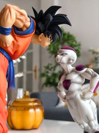 Figura Dragon Ball Goku vs Freezer 24cm