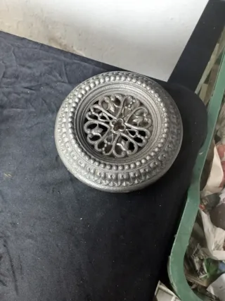 Antigüedad decorativa de metal