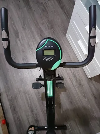 Bicicleta estática plegable