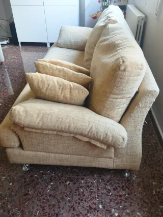Sofá beige de tela