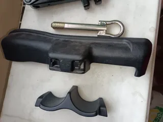 Gato y barra remolque coche