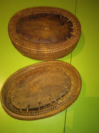 Cajita de almacenamiento tejida con tapa