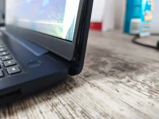 Portátil Lenovo i5 PANTALLA ROTA