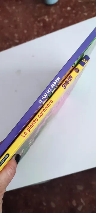 Lote 2 cuentos Scooby Doo