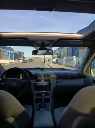 Mercedes-Benz Clase C 2005