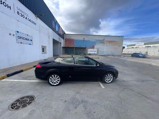 Ford Focus cabrio 2.0 145 caballos. Buen estado