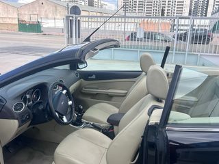 Ford Focus cabrio 2.0 145 caballos. Buen estado