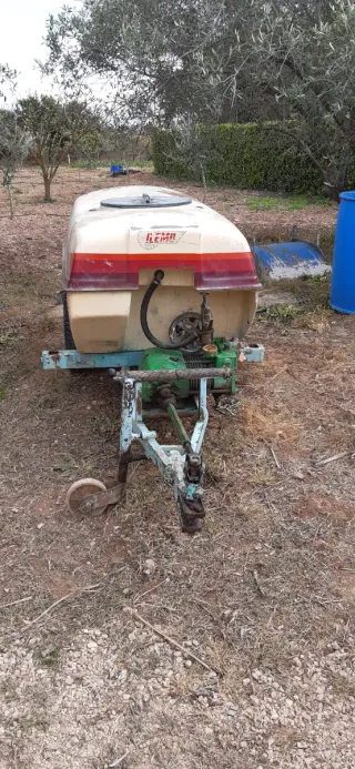 Tanque atomizador remolque