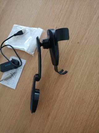 Soporte Móvil Coche Bluetooth y Cargador USB