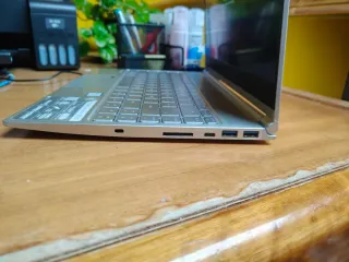 Portátil MSI Prestige Plata i5 8th gen