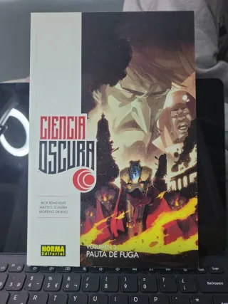 CIENCIA OSCURA 3: Pauta de fuga (Spanish Edition)