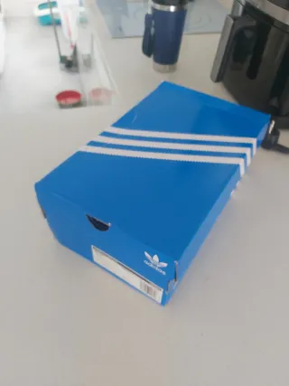 Zapatillas Adidas Handball Spezial Rojas.