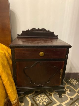 Dormitorio madera antiguo