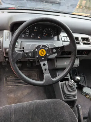 Volante deportivo Renault Clio