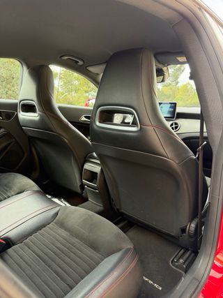 Mercedes-Benz  CLA 2015