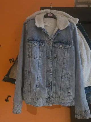 Chaqueta vaquera forrada boreguitos