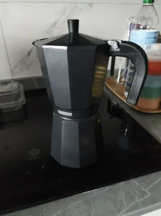 Cafetera Italiana Monix Negra Vitrocerámica