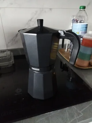 Cafetera Italiana Monix Negra Vitrocerámica