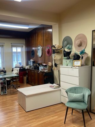 Mobiliario variado para tienda