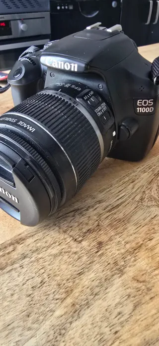 Canon EOS 1100D + 2 Lentes (18-55 y 55-250)