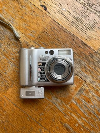 Lotto di 3 Fotocamere Analogiche e Digitali