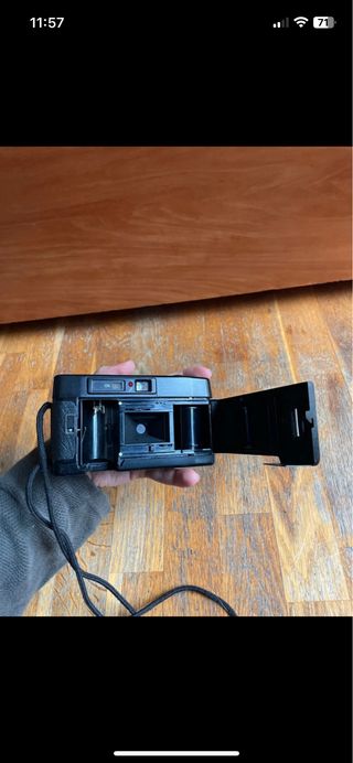 Lotto di 3 Fotocamere Analogiche e Digitali