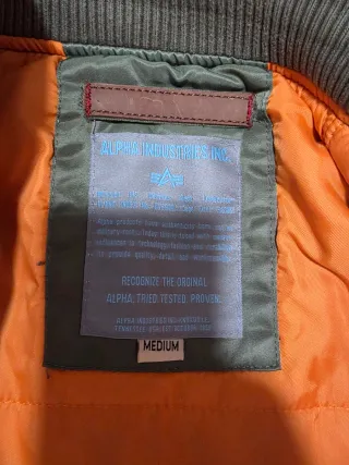 Chaqueta Alpha Industries Verde Militar