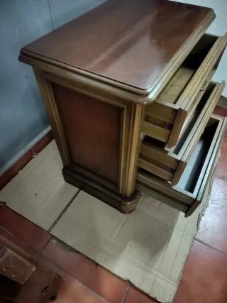 Mesitas de noche de madera