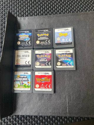 Nintendo DSI Edición Pokémon Negra + Cable