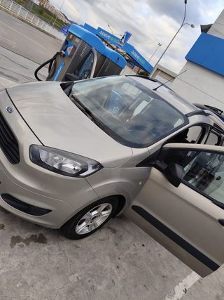 Ford Tourneo Courier 2018