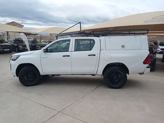 Toyota Hilux Doble Cabina 2.4 150D 4x4 GX
