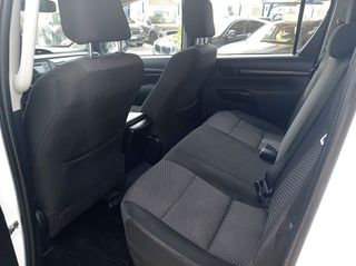 Toyota Hilux Doble Cabina 2.4 150D 4x4 GX