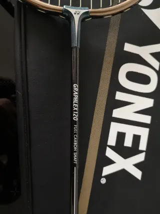 Raqueta Badminton Yonex + Funda