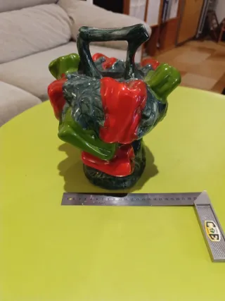 Botijo decoración pimientos