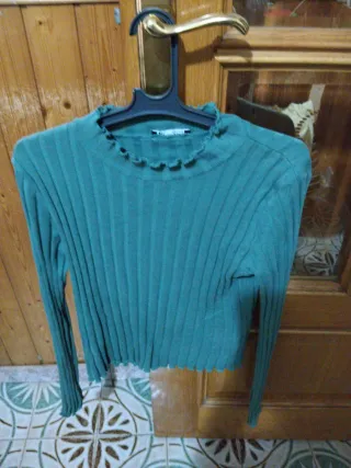 Camiseta verde botella de canalé