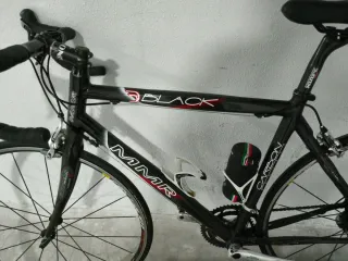 Bicicleta de carretera MMR Carbon Negra