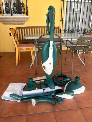 Aspirador Kobold con accesorios