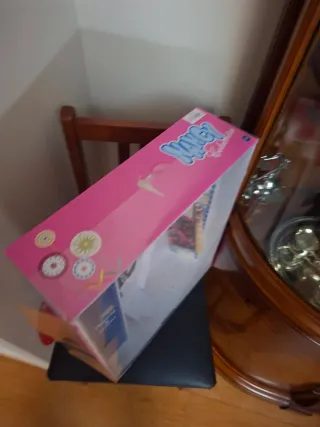 Caja Nancy y Lucas Famosa