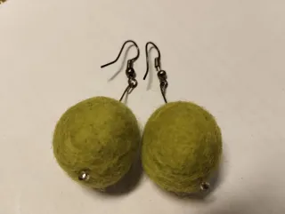 Pendientes Bolas Fieltro Lana Verde
