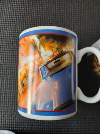 Tazas y abrebotellas