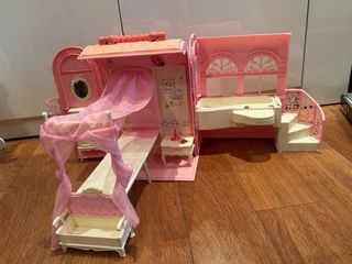 Maletin/Casa de muñecas Barbie baño y ducha