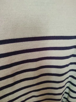 Jersey verde cuello pico rayas