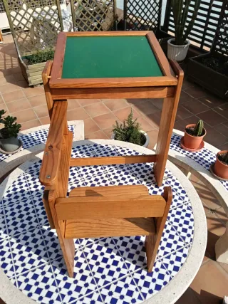 Pupitre escolar infantil de madera