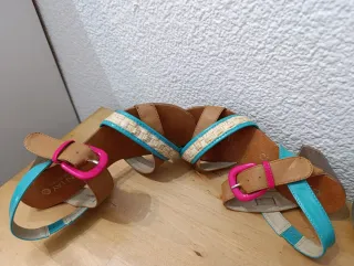 Sandalias Marrones y Turquesa Talla 36
