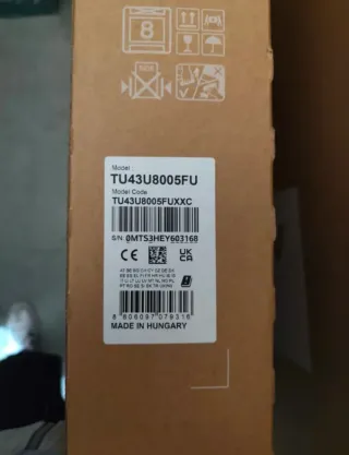 Televisión Samsung 43 Crystal UHD