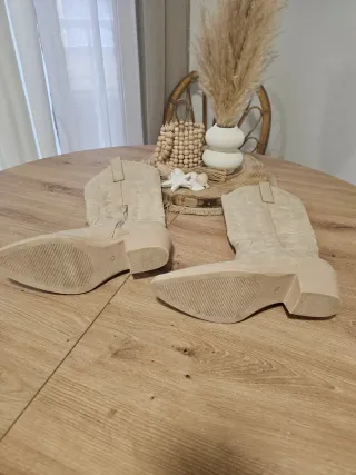 Botas camperas beige